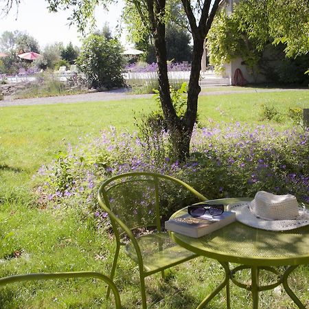 Domaine Les Magasins Bed and Breakfast Bram Exterior foto
